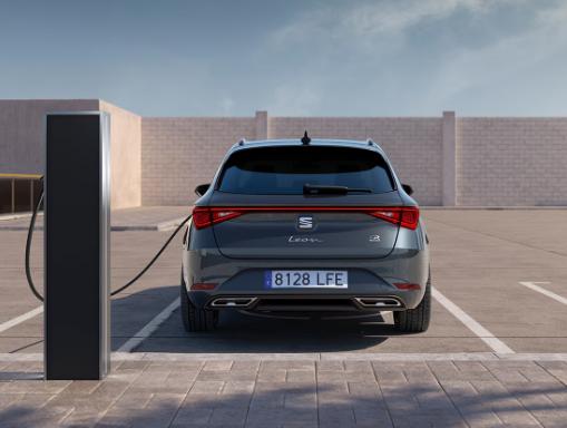 Wyprzedaż SEAT-a z rabatami do 15 000 zł